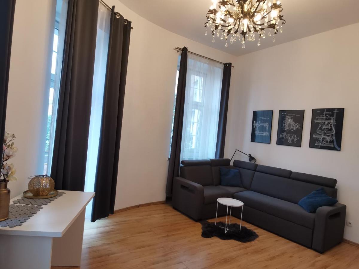 Apartament Na Rynku W Gnieznie غنيزنو المظهر الخارجي الصورة