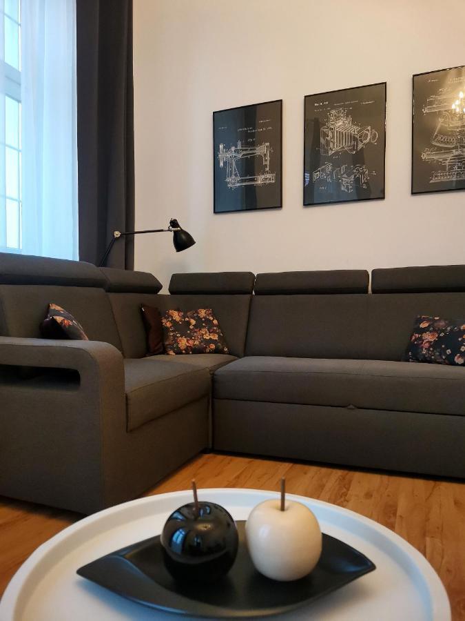 Apartament Na Rynku W Gnieznie غنيزنو المظهر الخارجي الصورة